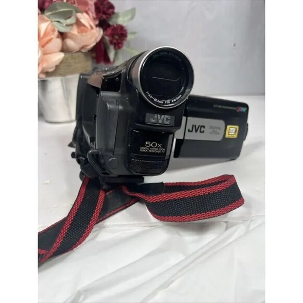 JVC GR-AXM210U Camcorder Not‎ Tested Parts Only